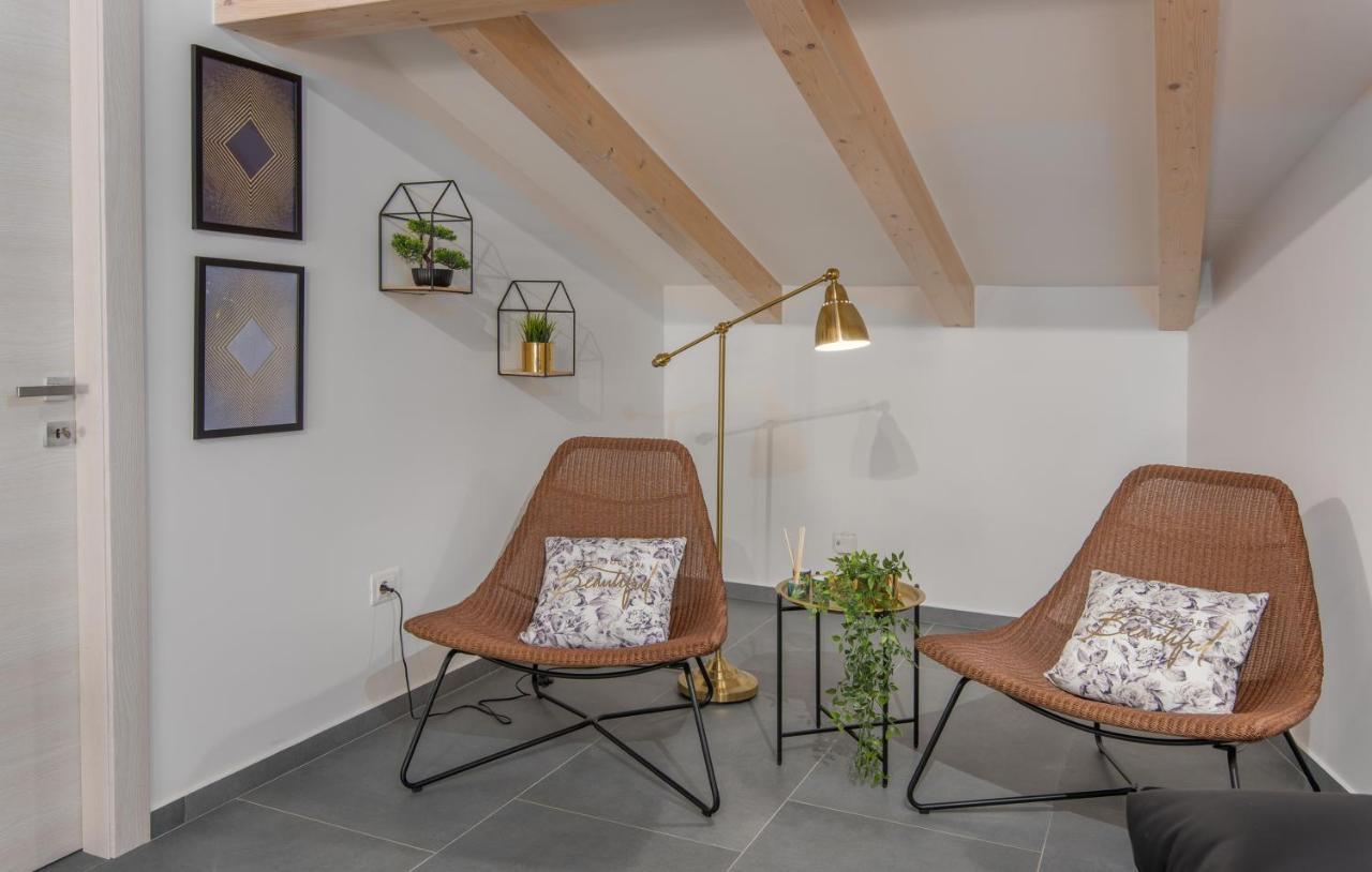 Apart Residence-Galant Rovinj Buitenkant foto