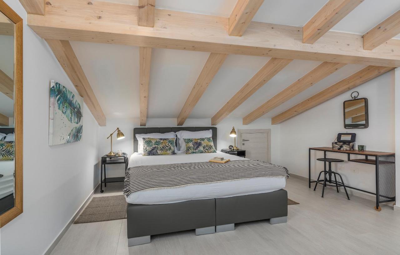 Apart Residence-Galant Rovinj Buitenkant foto
