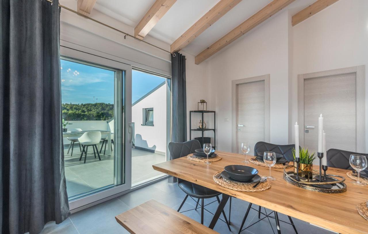 Apart Residence-Galant Rovinj Buitenkant foto