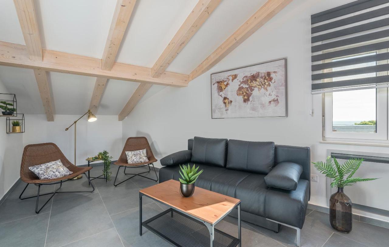 Apart Residence-Galant Rovinj Buitenkant foto