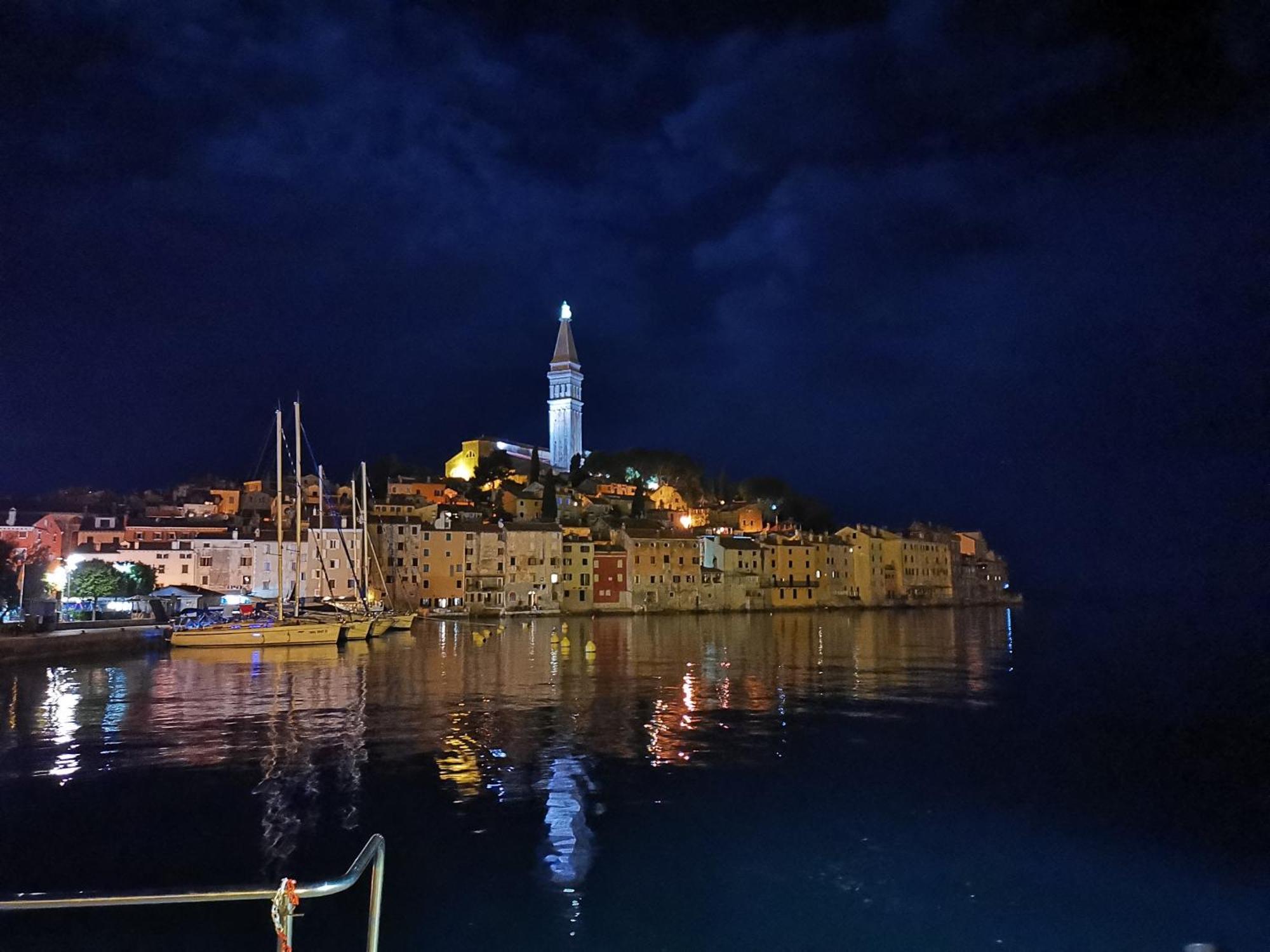 Apart Residence-Galant Rovinj Buitenkant foto