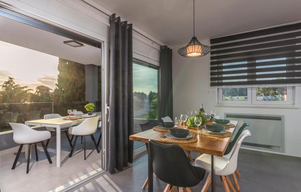 Apart Residence-Galant Rovinj Buitenkant foto
