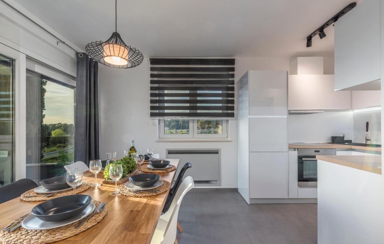 Apart Residence-Galant Rovinj Buitenkant foto