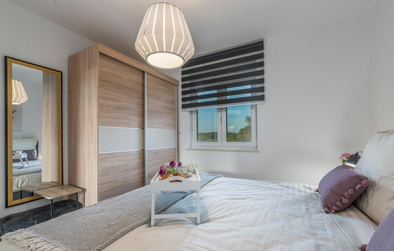Apart Residence-Galant Rovinj Buitenkant foto